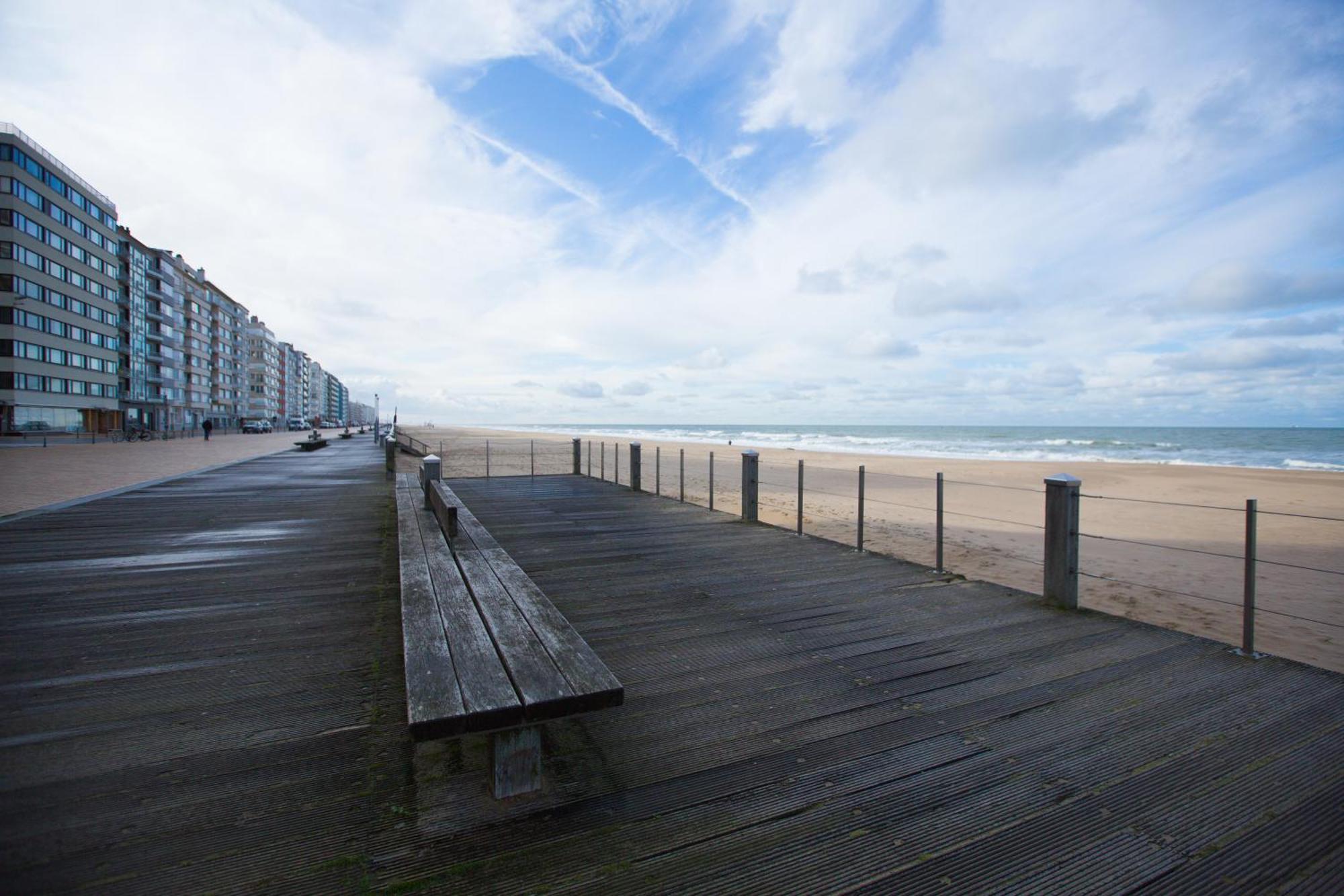 Bright Apartment With Sea View Oostende Ngoại thất bức ảnh