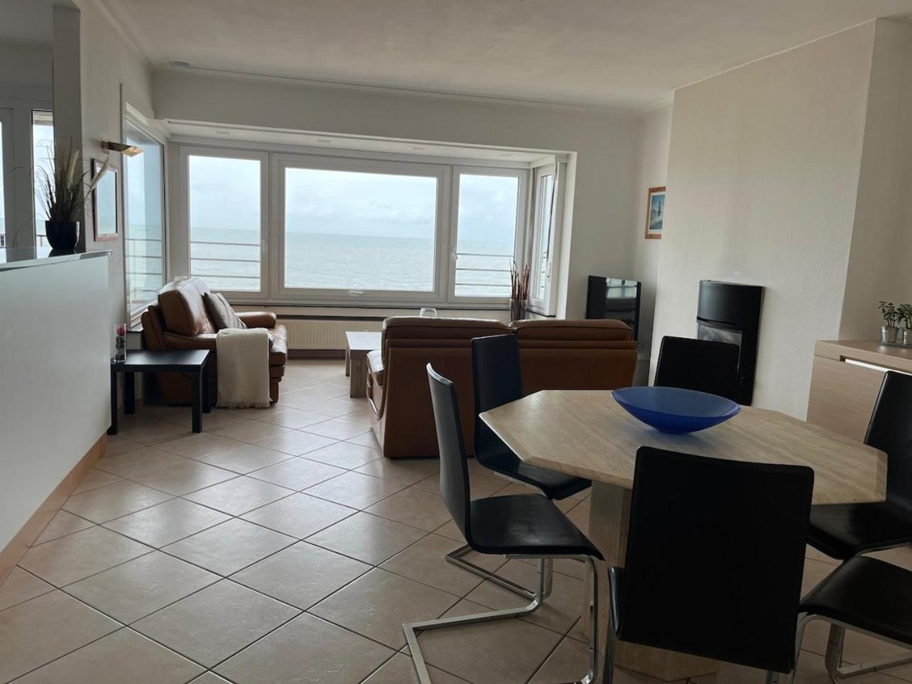 Bright Apartment With Sea View Oostende Ngoại thất bức ảnh